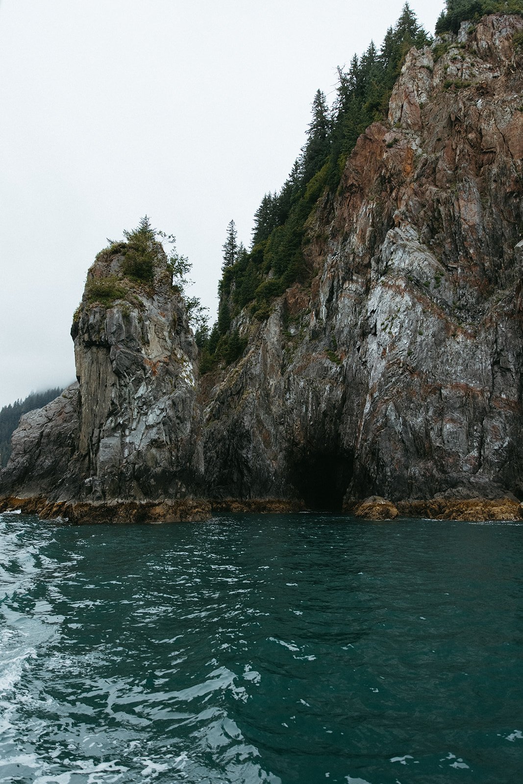 Elope on a boat