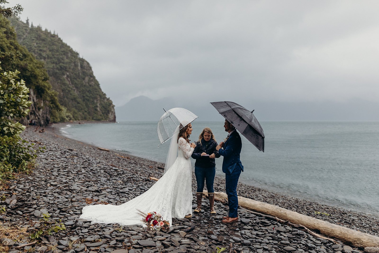 Elope in Alaska 